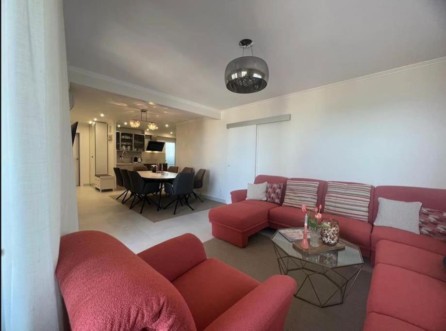 Апартаменты Cunit, Front Line With Sea View Экстерьер фото